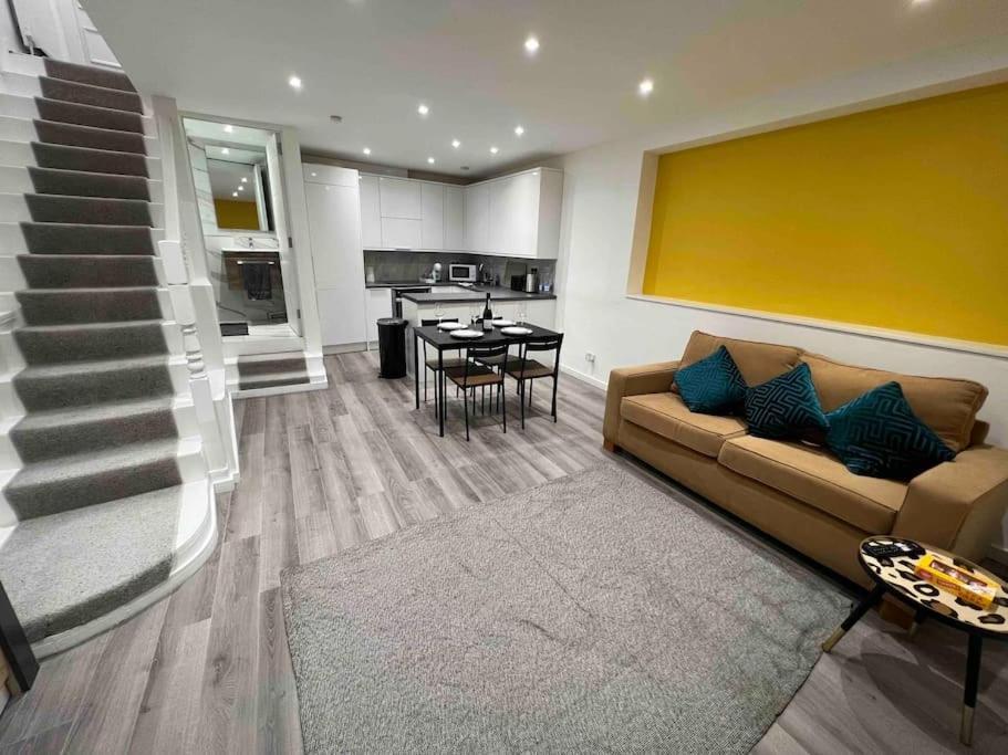 Stunning 3Br Maisonette In Brixton 伦敦 外观 照片